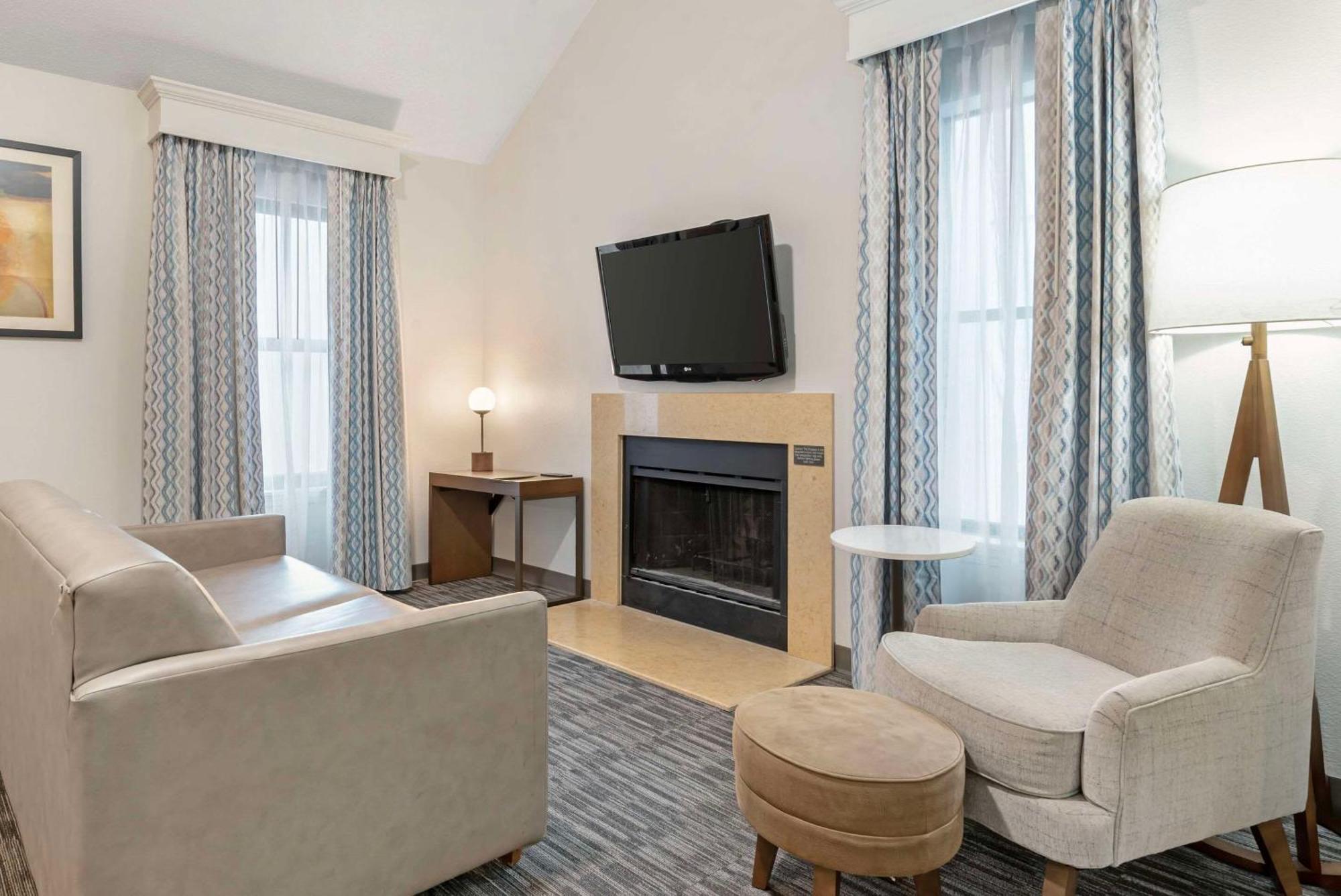 Mainstay Suites St Louis - Galleria Richmond Heights Exterior foto
