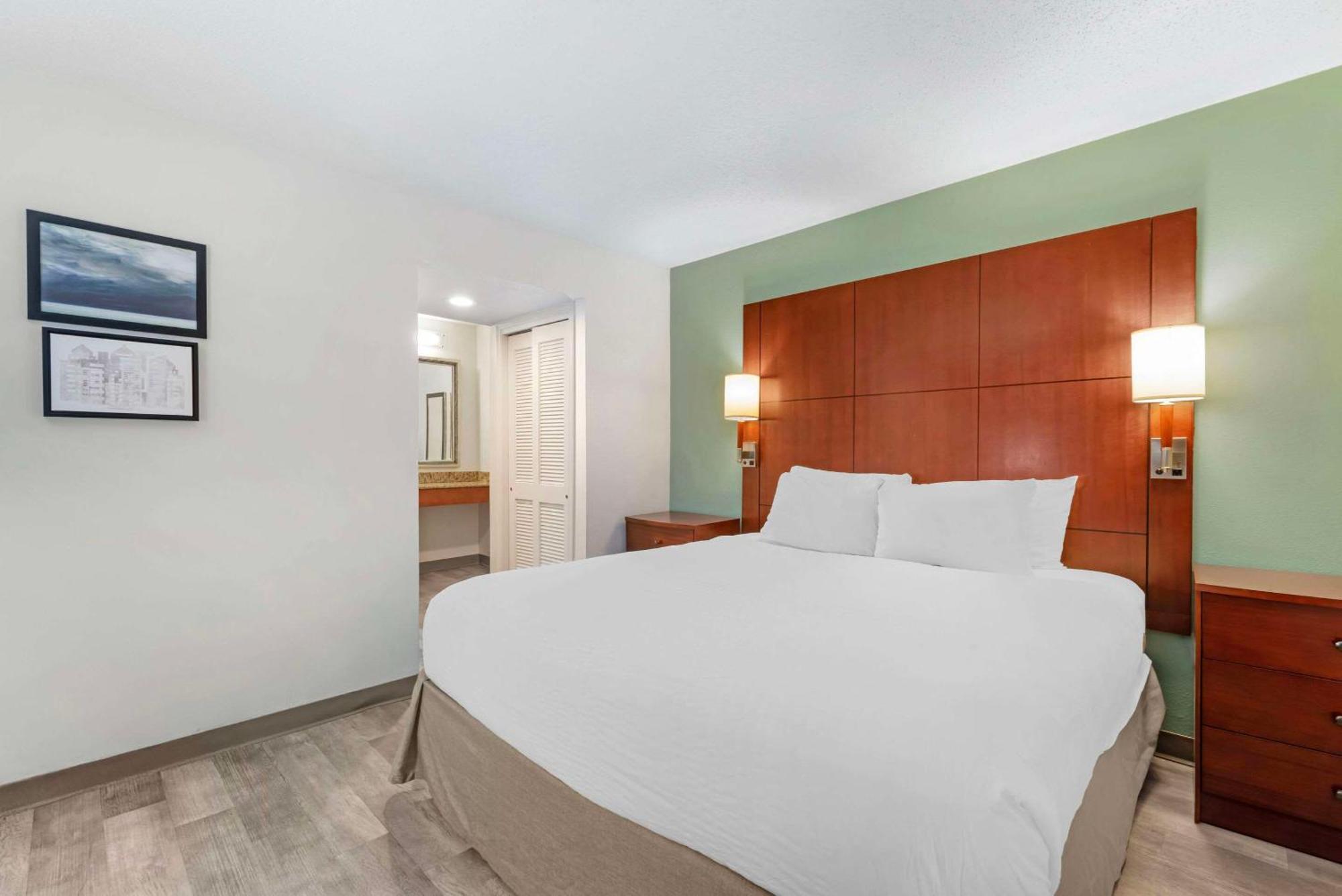 Mainstay Suites St Louis - Galleria Richmond Heights Exterior foto