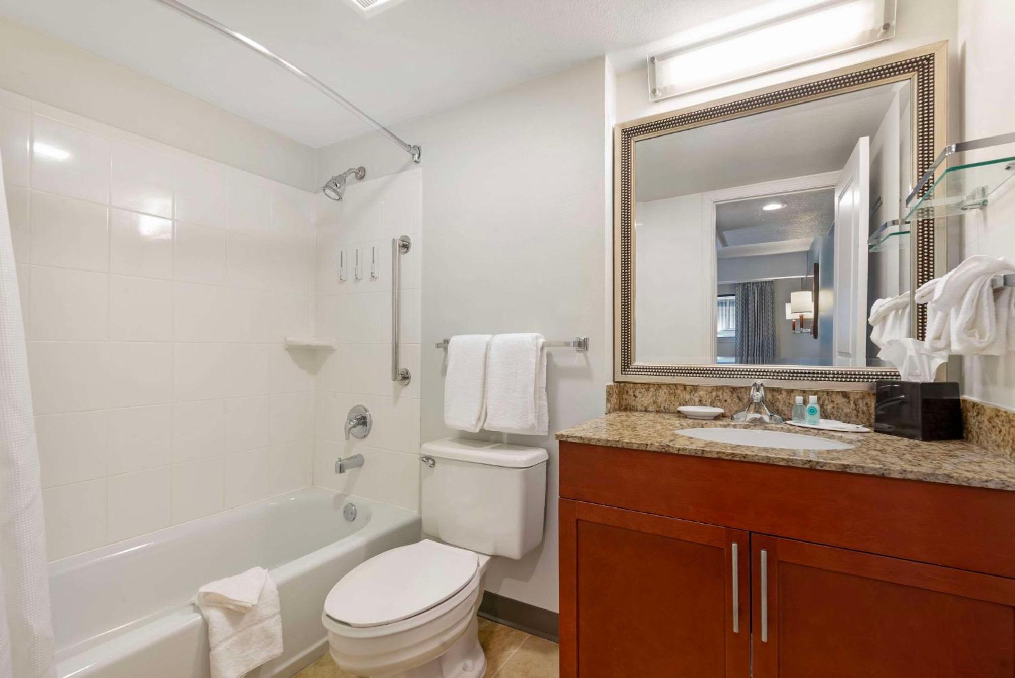 Mainstay Suites St Louis - Galleria Richmond Heights Exterior foto